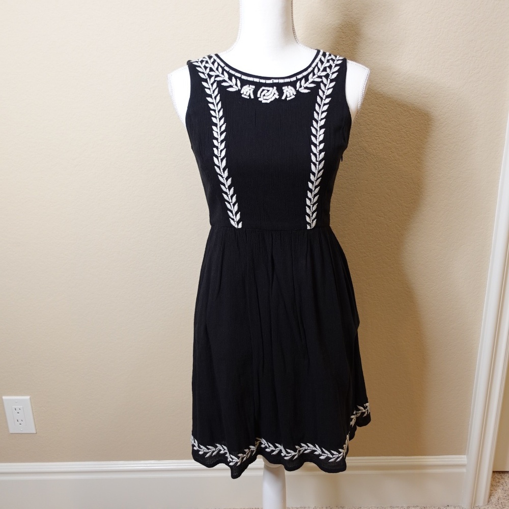 Lucky Brand Black Embroidered Sleeveless Dress